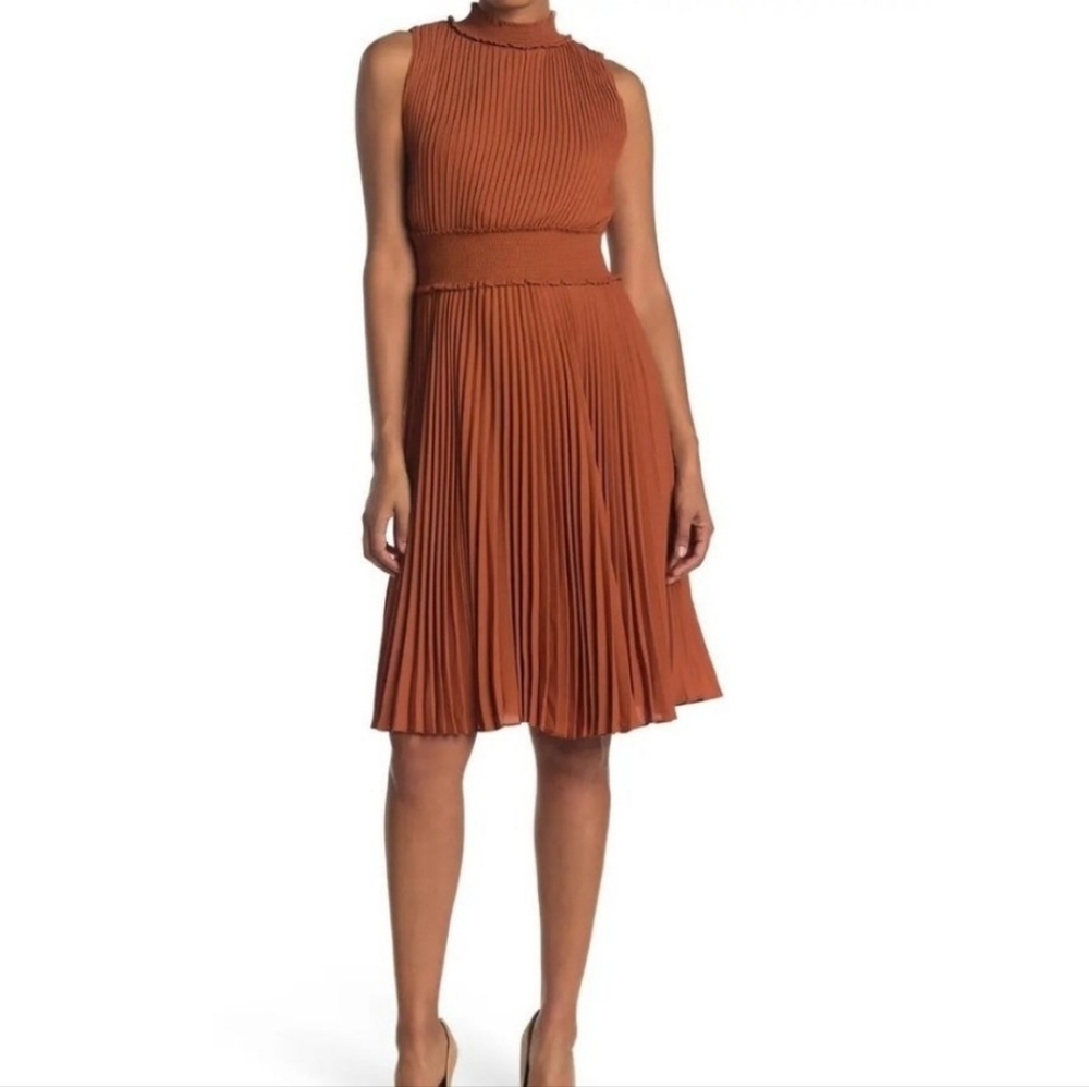 Nanette Lepore Gingerbread Sleeveless Mock Neck Pleated Dress Size 2